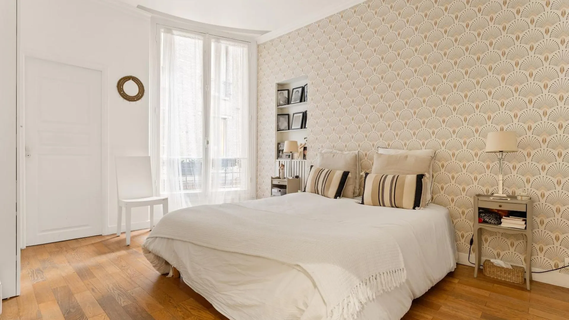 Apartment Ecole Militaire